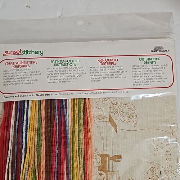 Vintage Sunset Stitchery Santas Toy Shop 1979 Sealed pkg Embroidery kit - Picture 4 of 7